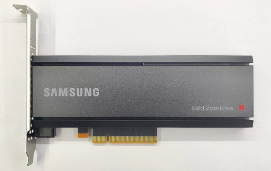MZPLJ1T6HBJR-00007 삼성 PM1735 1.6 TB 기업 나프메 SSD